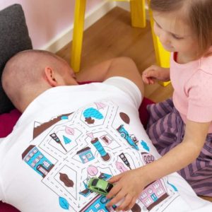 T-shirt med bilbana